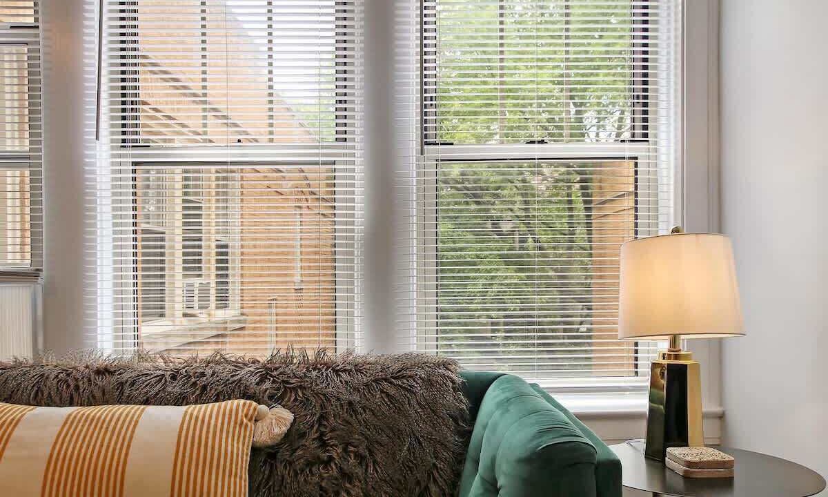 Photo of Livingroom in Ravenswood