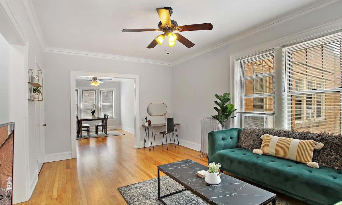 Photo of Livingroom in Ravenswood