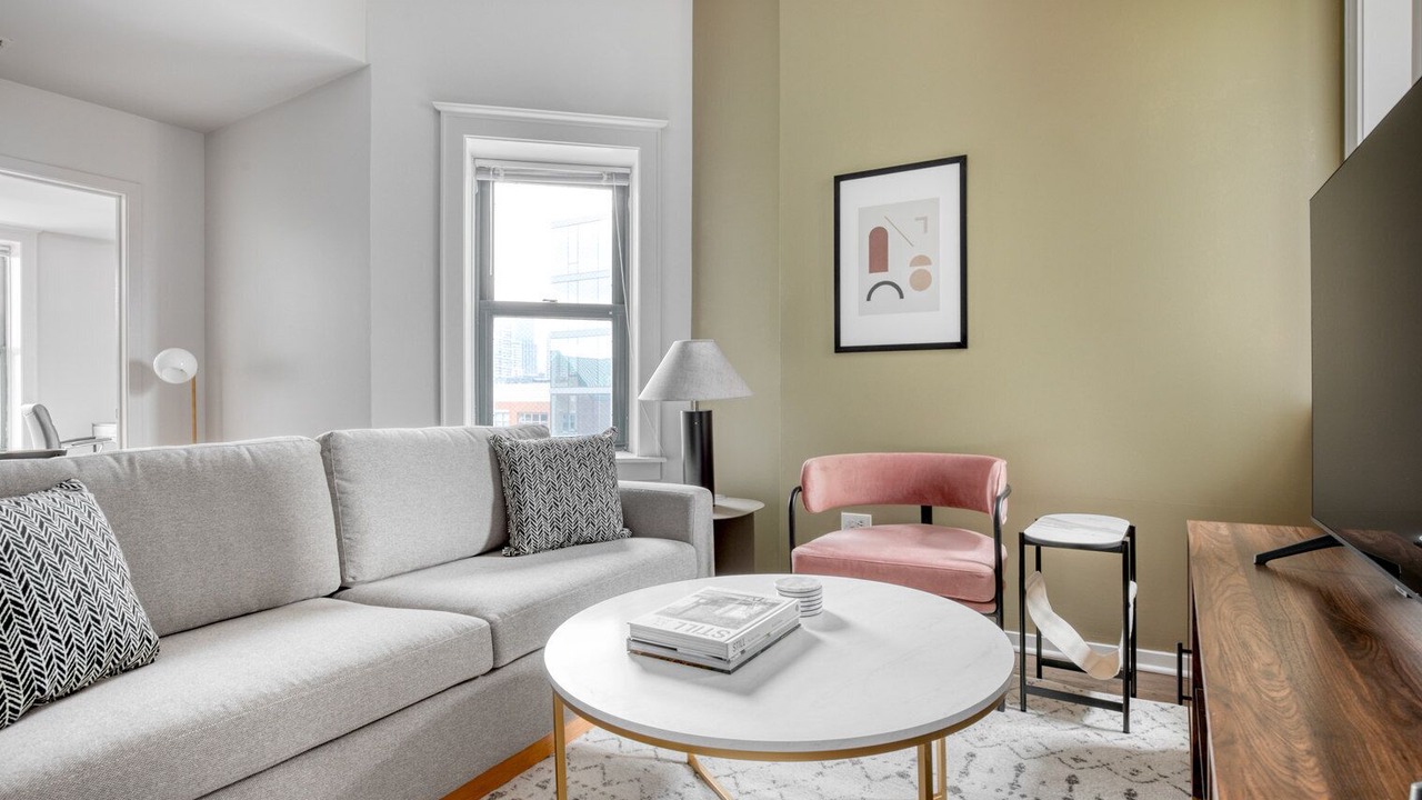 Photo of Livingroom in South Loop
