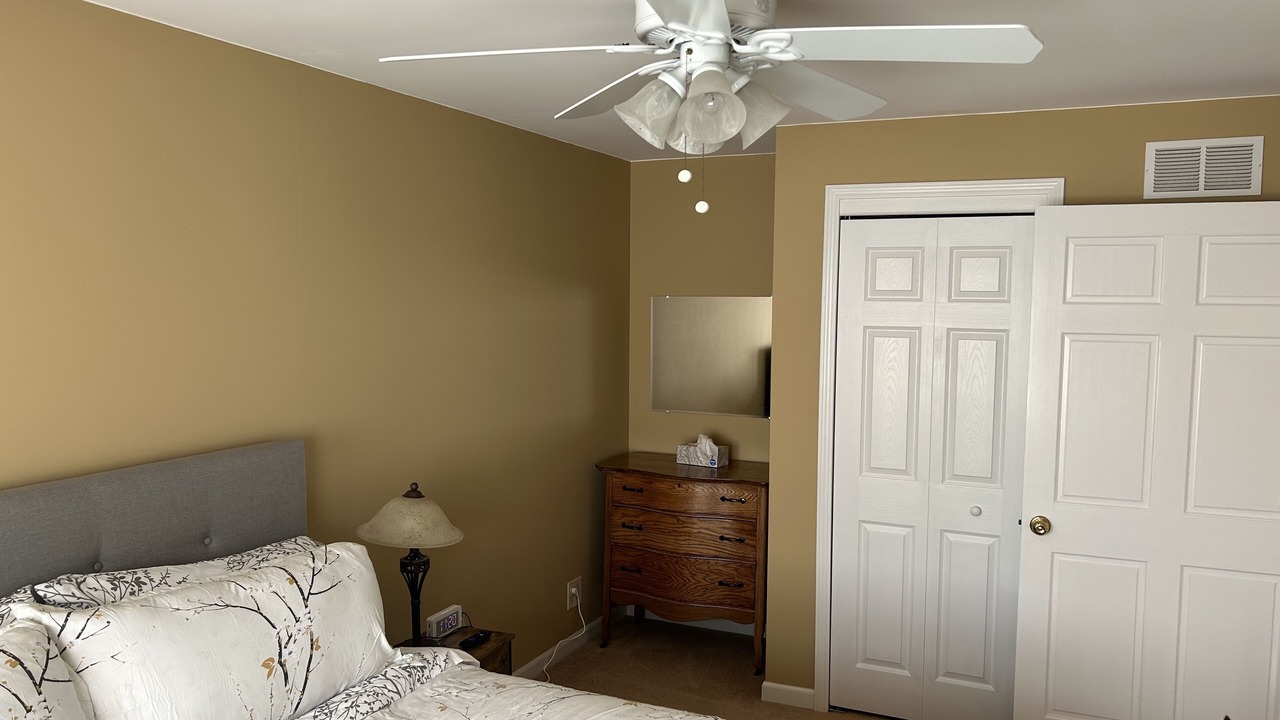 Photo of Bedroom in Round Lake