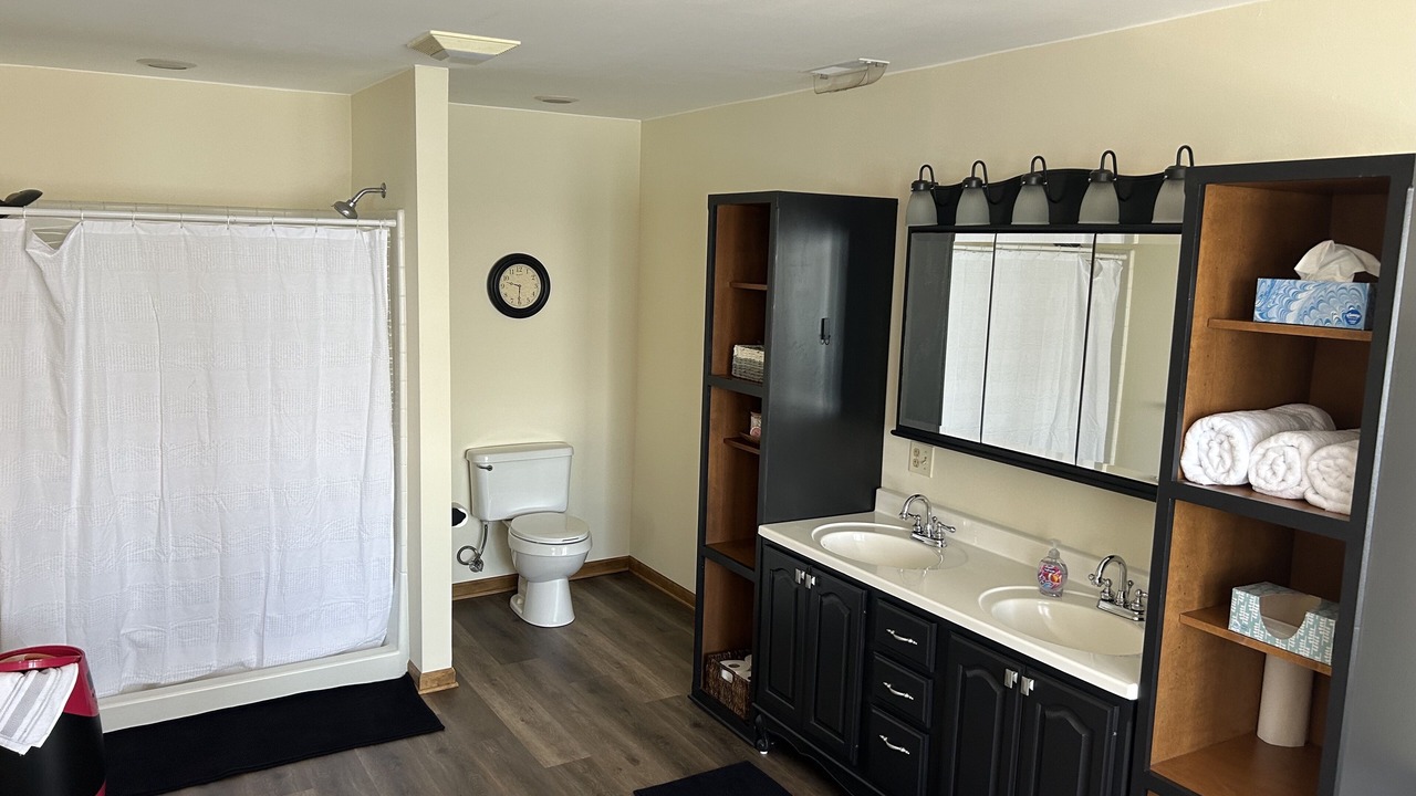 Photo of Bathroom in Round Lake