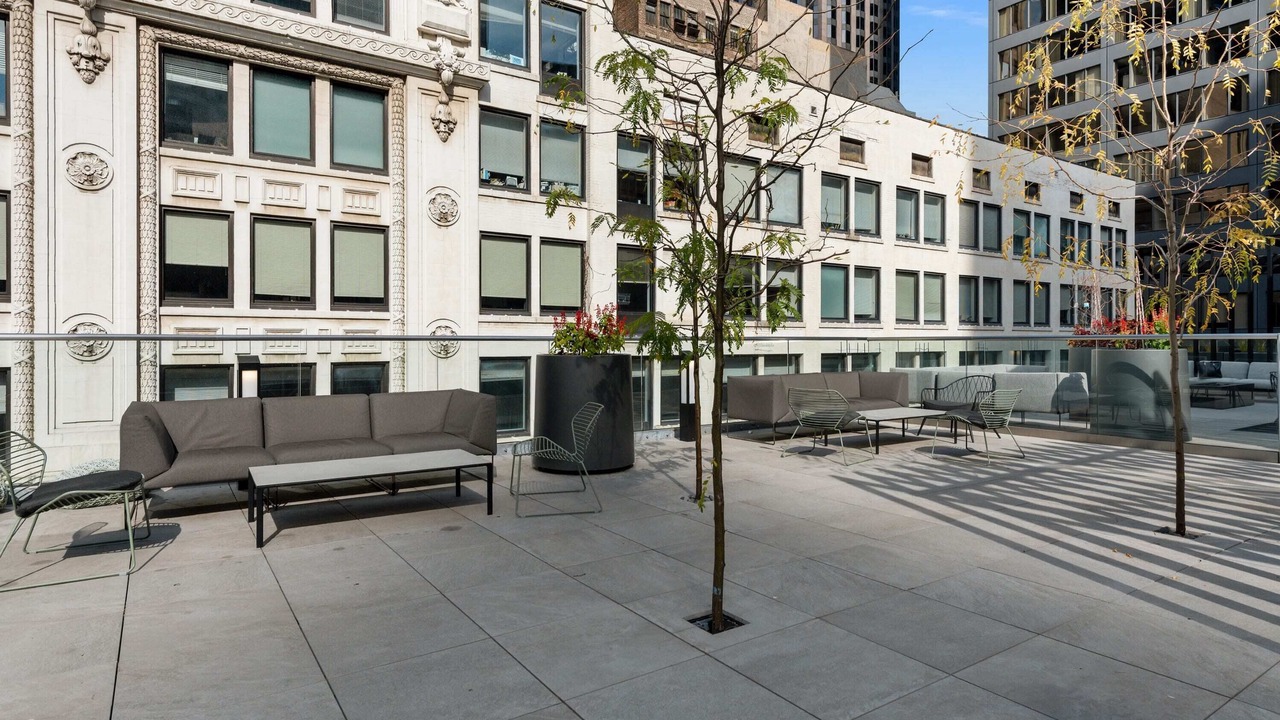 Photo of Patio Balcony in Downtown Chicago