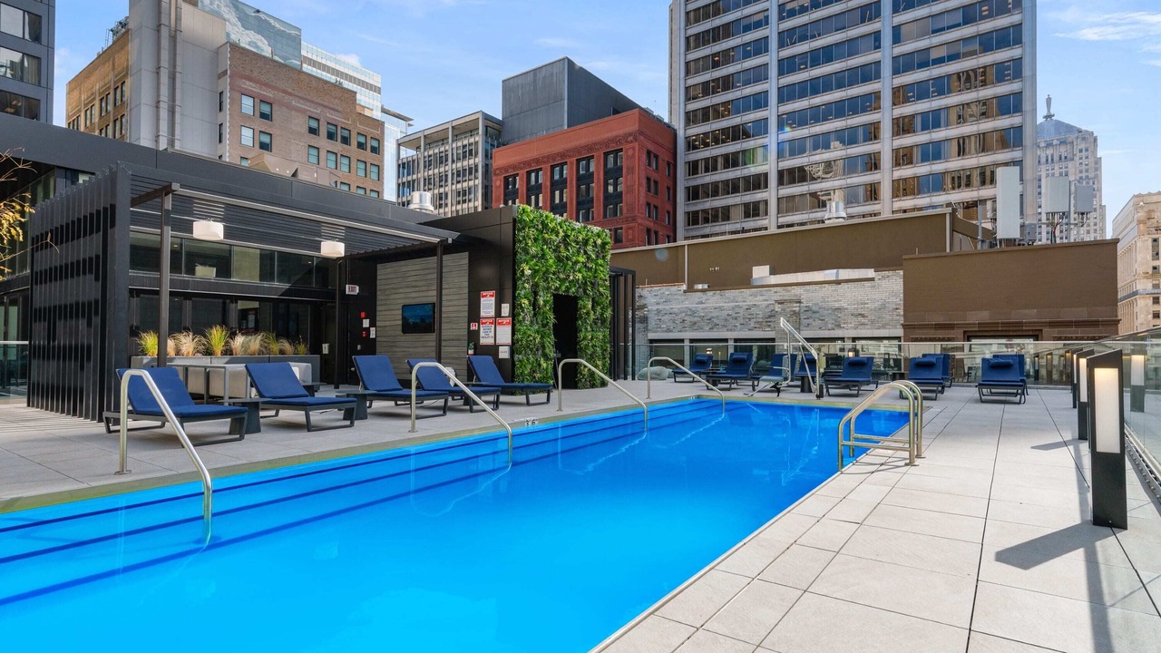 Photo of Outdoor in Downtown Chicago