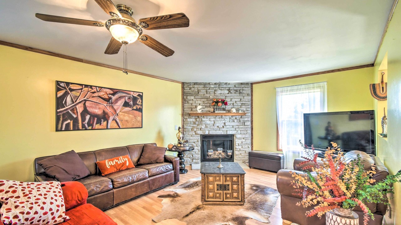 Photo of Livingroom in Apple River