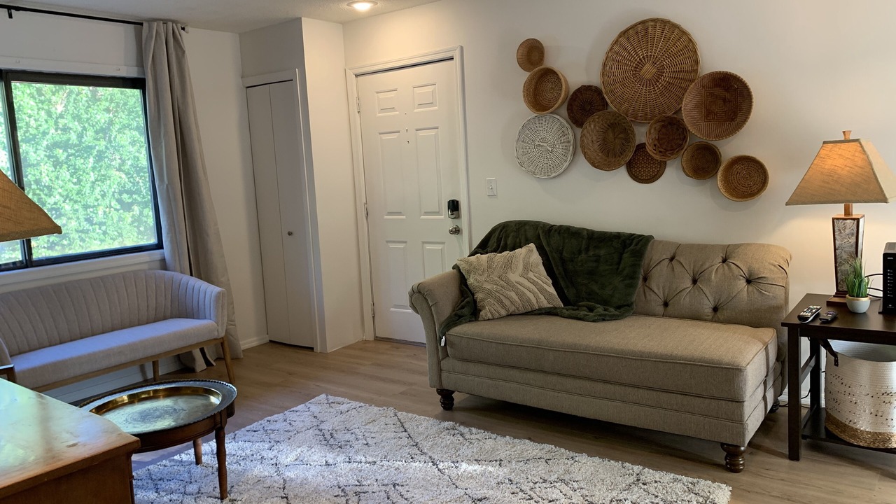 Photo of Livingroom in Penfield