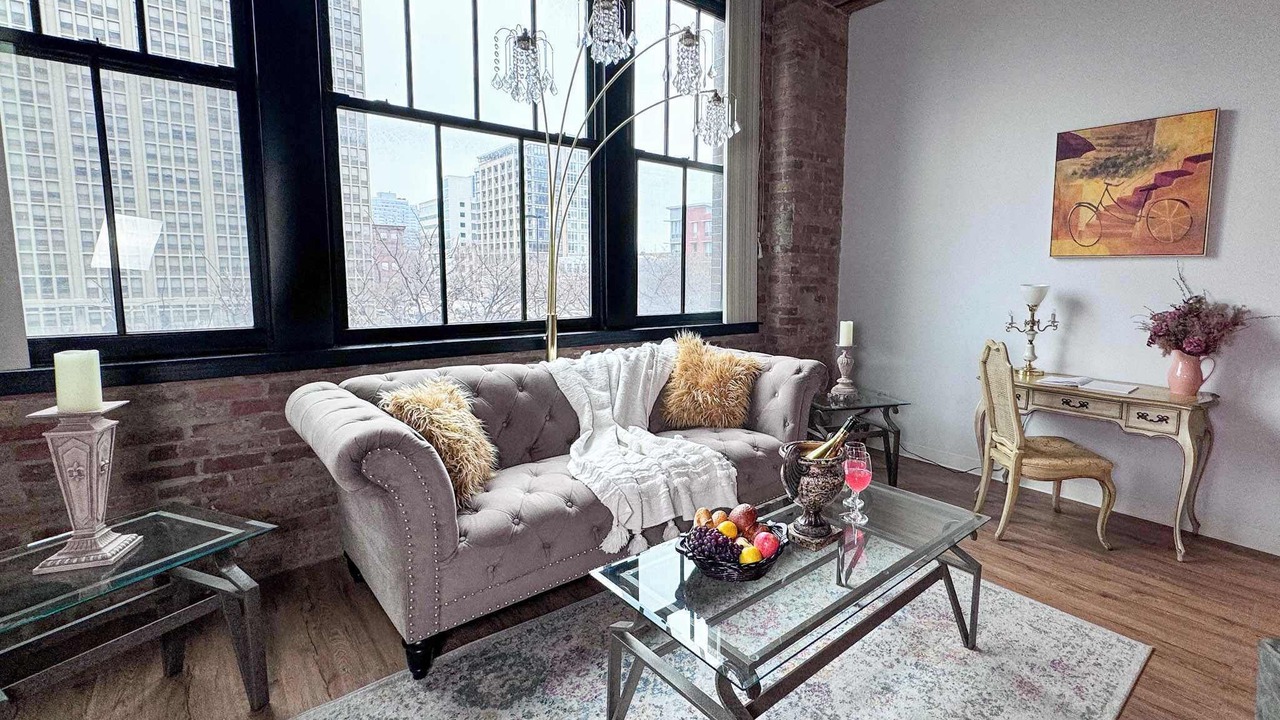 Photo of Livingroom in Near South Side