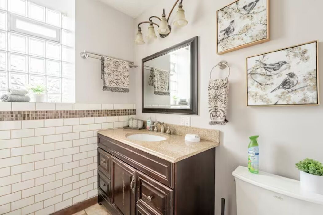 Photo of Bathroom in Roscoe Village