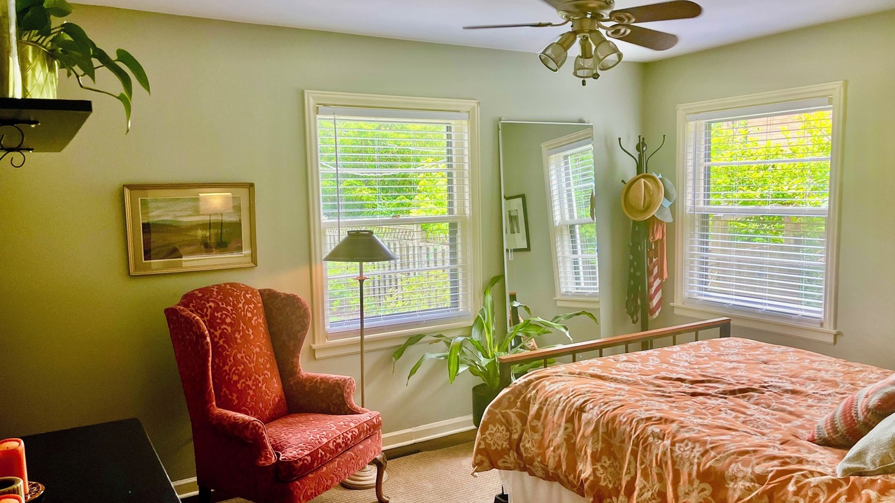 Photo of Bedroom in Wilmette