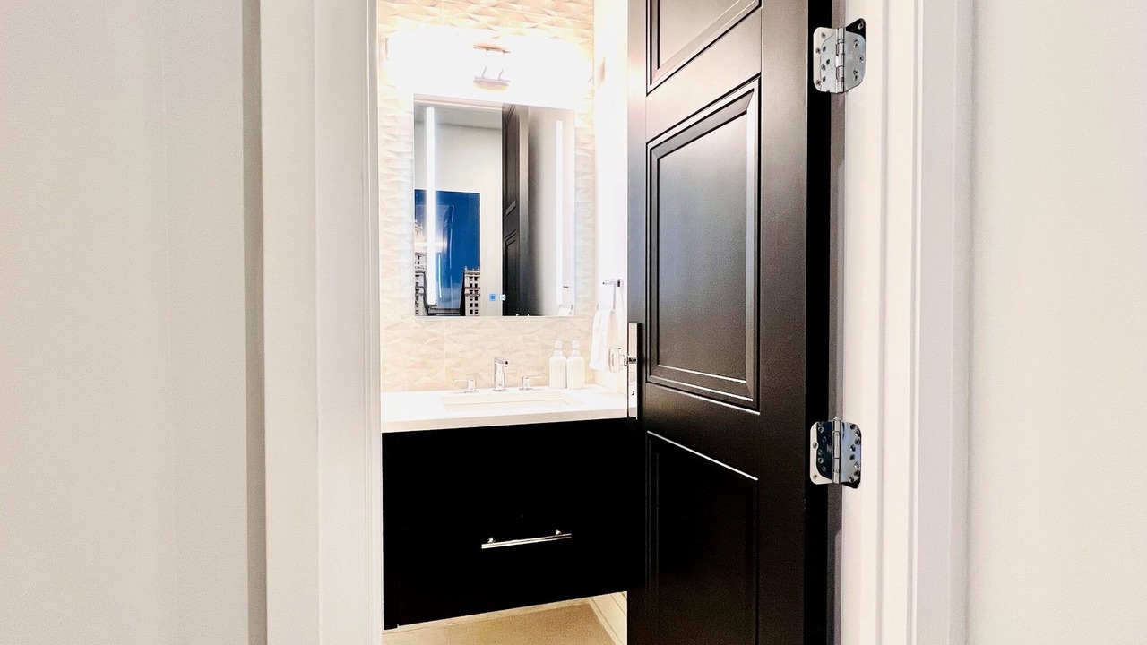Photo of Bathroom in River North