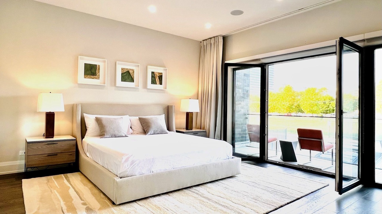 Photo of Bedroom in River North