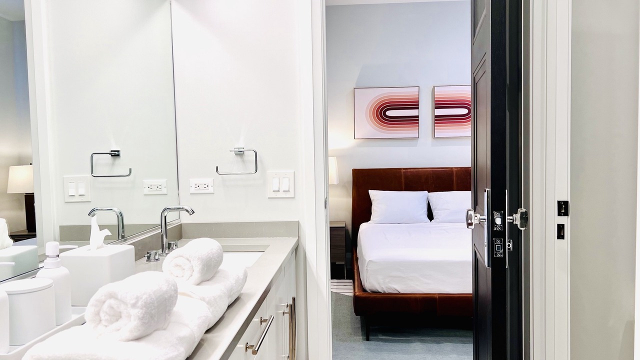 Photo of Bathroom in River North