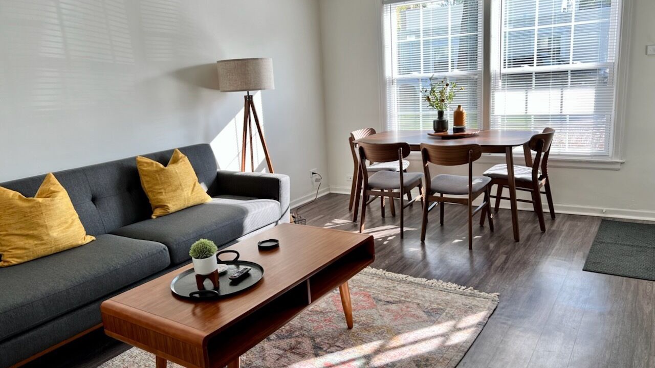 Photo of Livingroom in Lake Bluff
