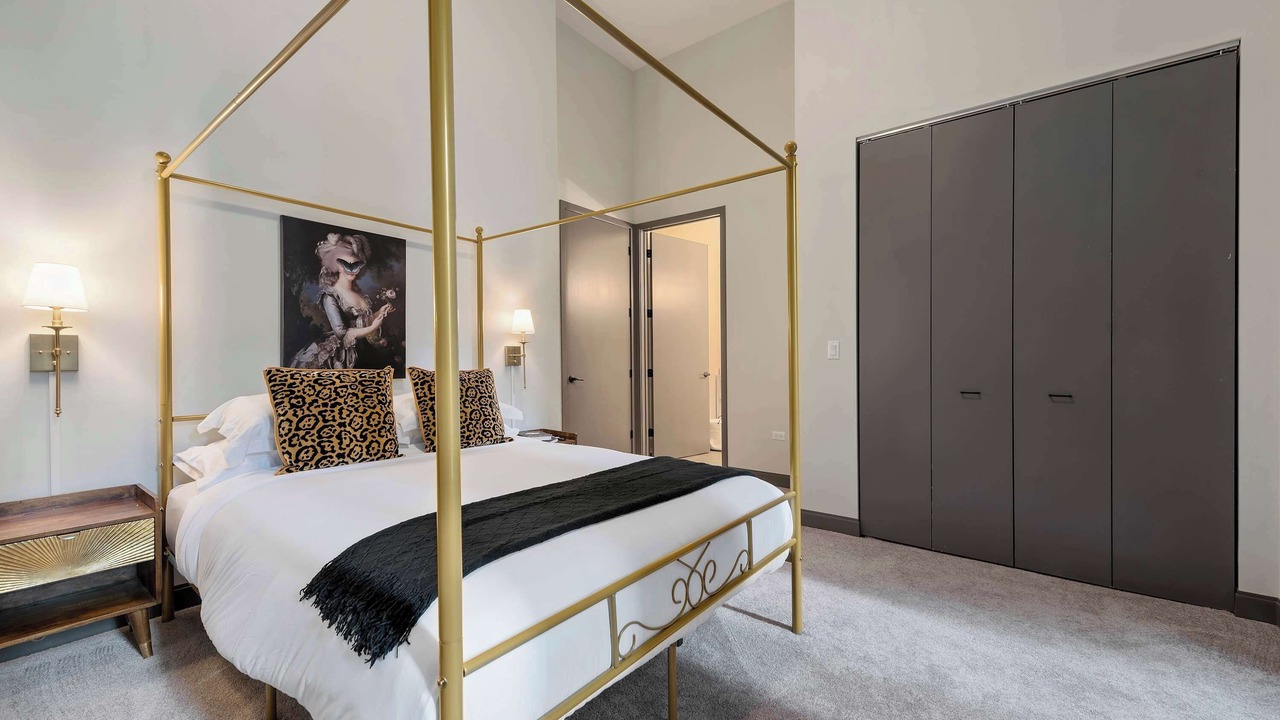 Photo of Bedroom in Downtown Chicago