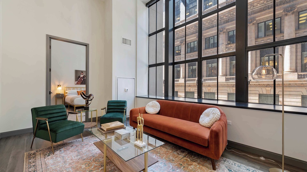 Photo of Livingroom in Downtown Chicago