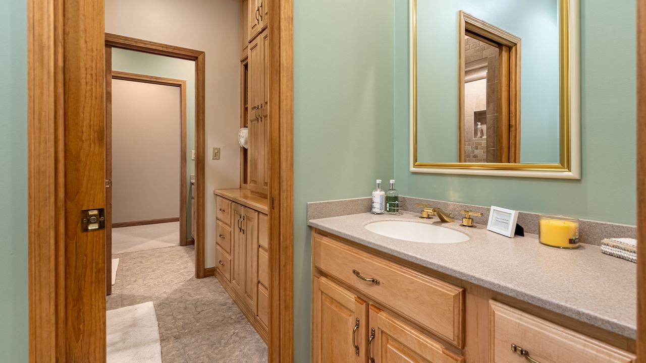 Photo of Bathroom in Goreville