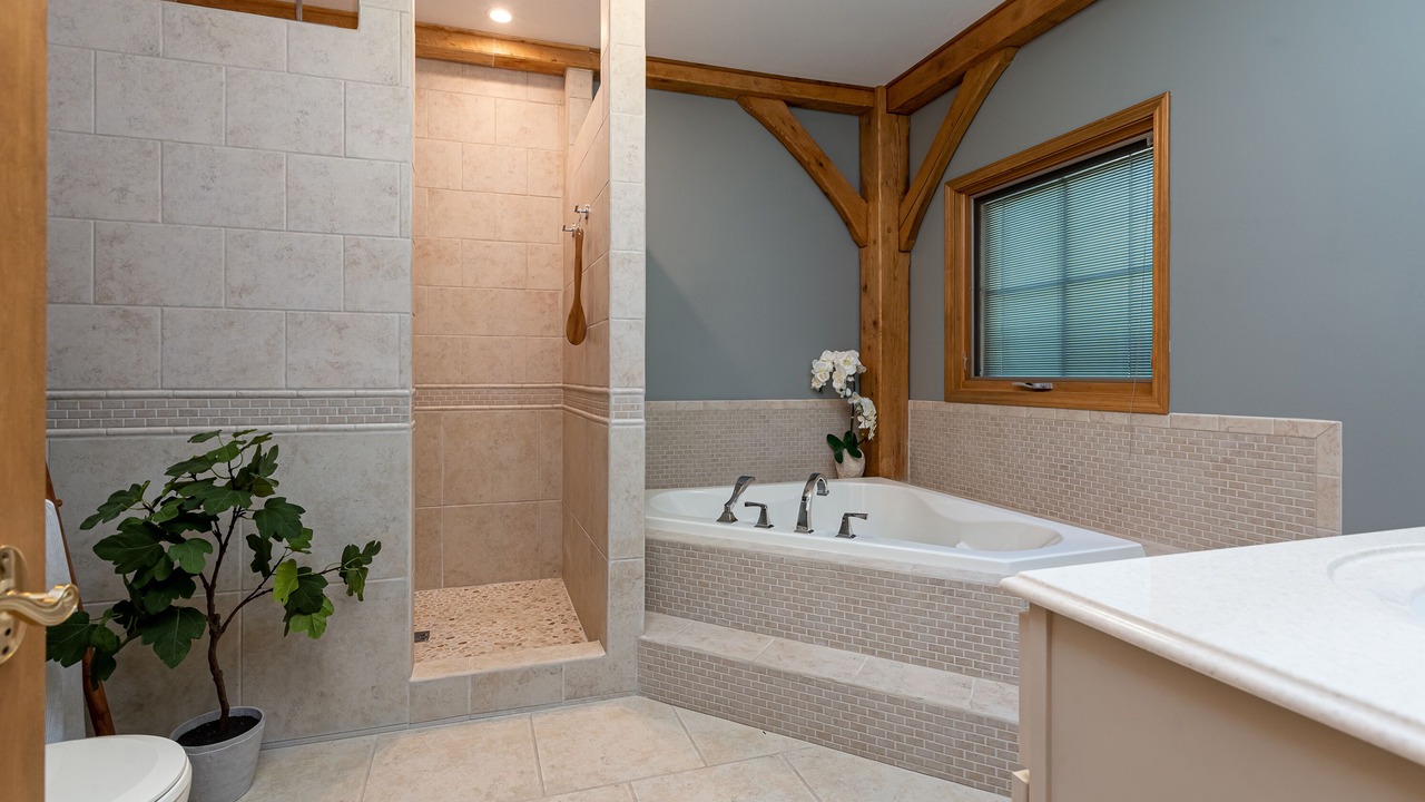 Photo of Bathroom in Goreville