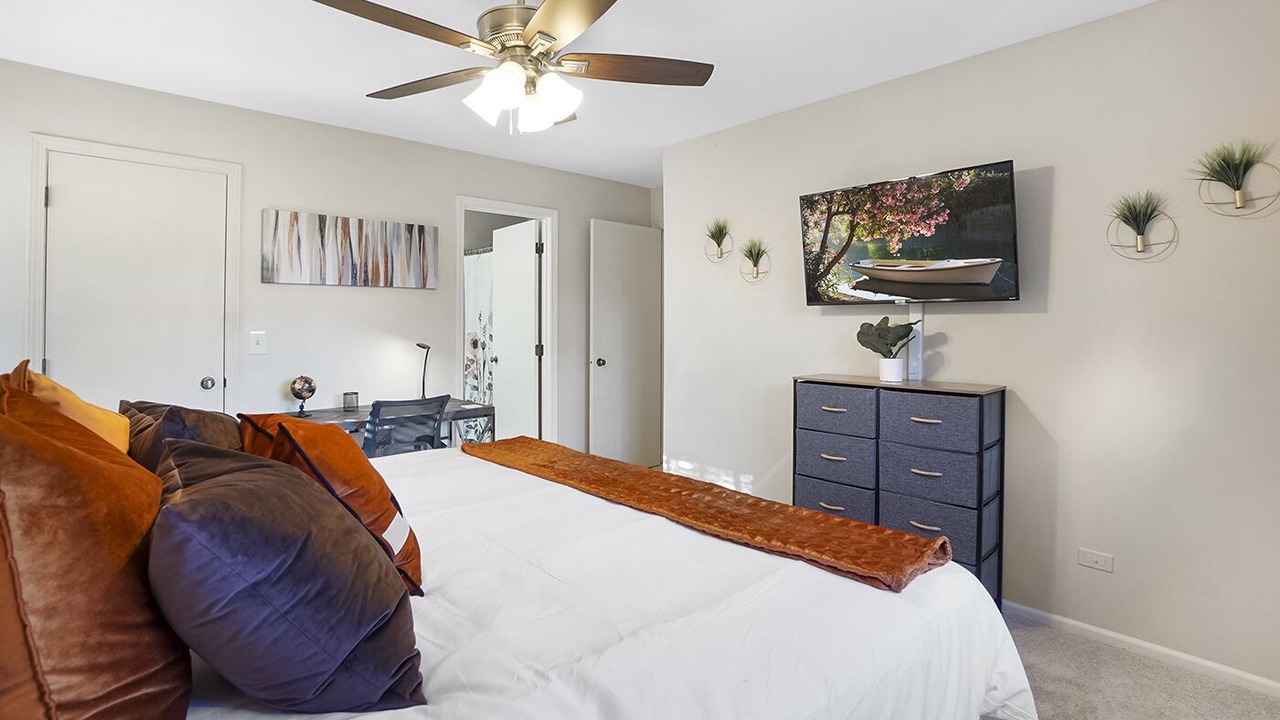 Photo of Bedroom in Fox Valley