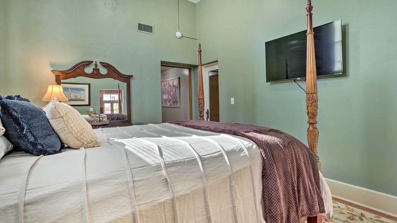 Photo of Bedroom in Bartonville