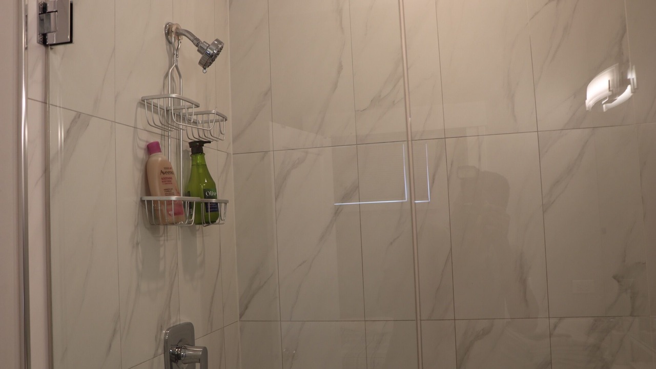 Photo of Bathroom in East Garfield Park