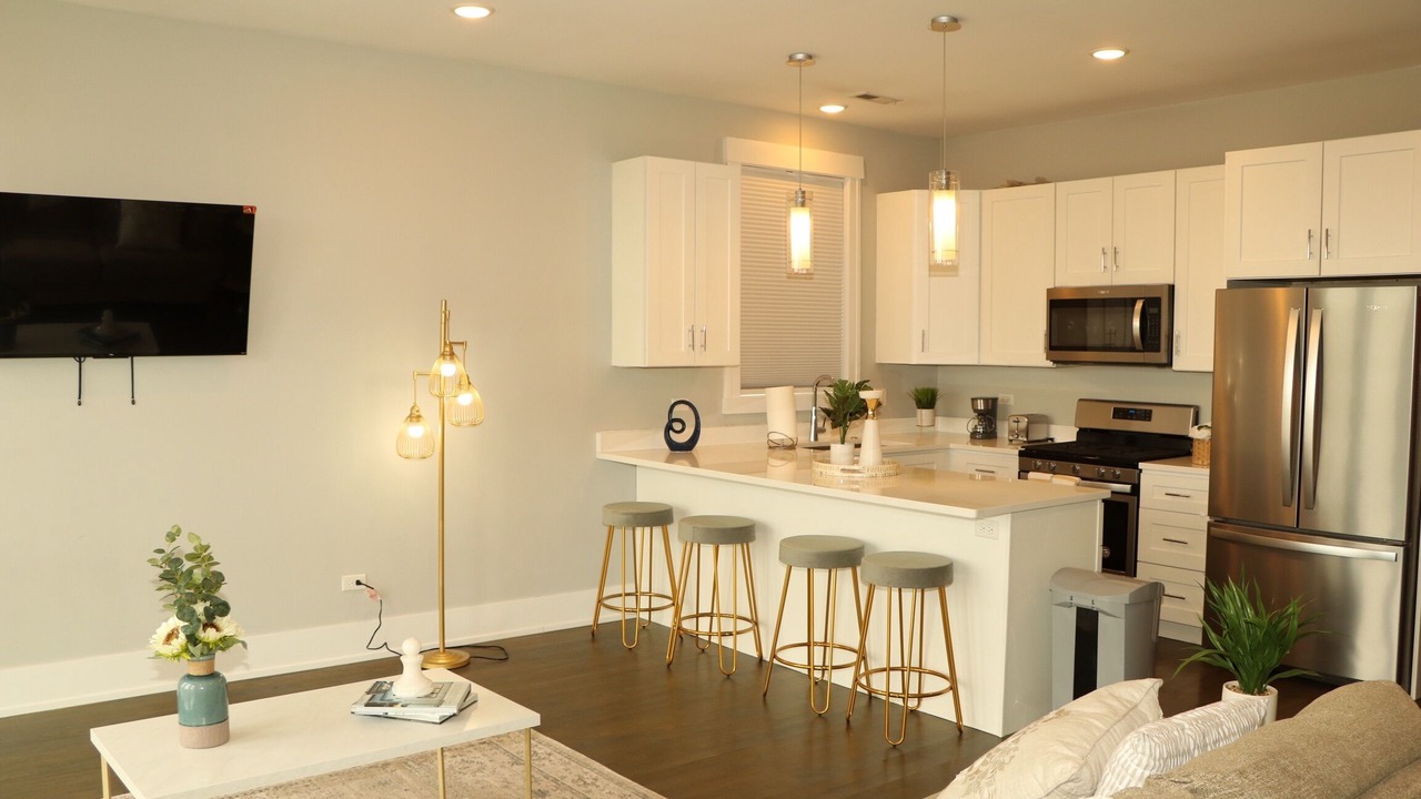 Photo of Livingroom in East Garfield Park