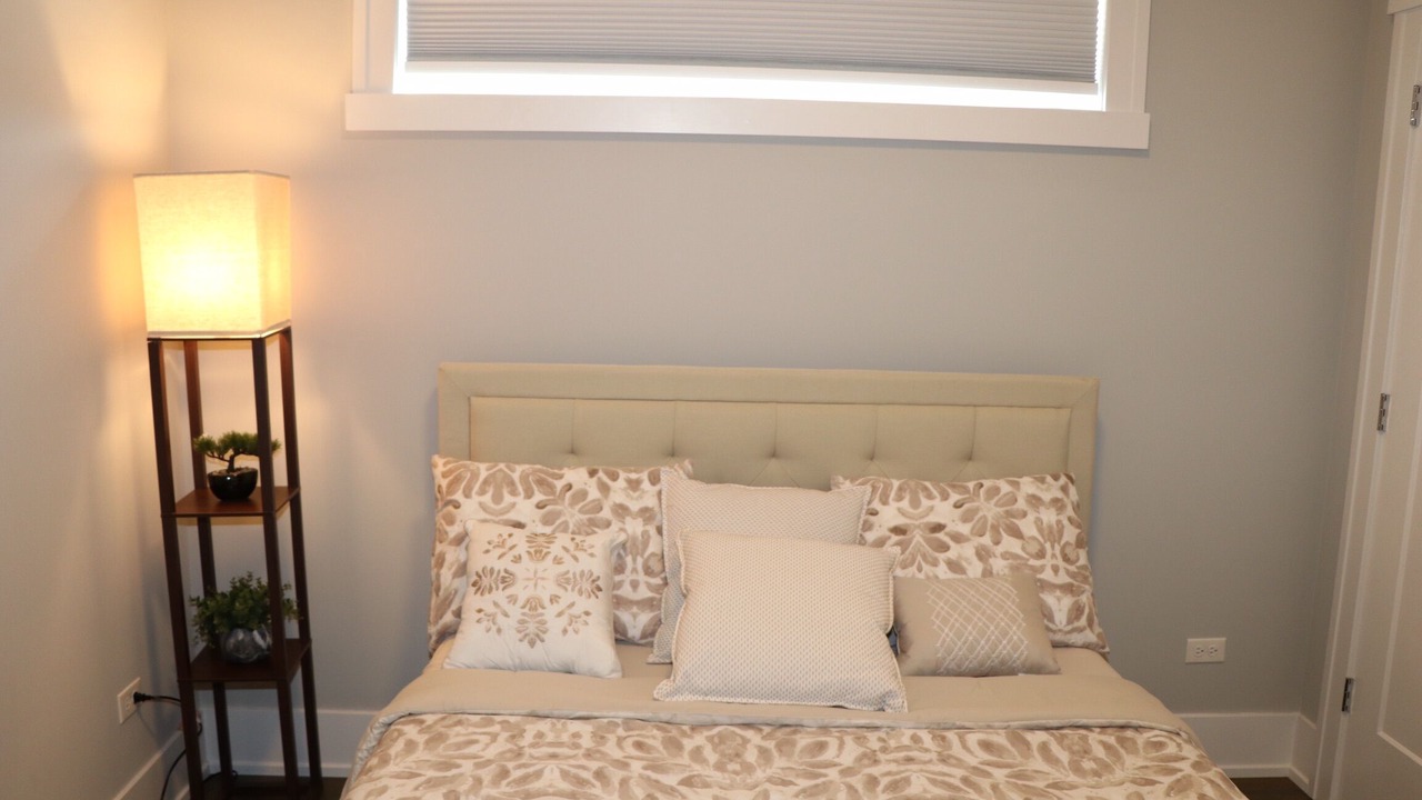 Photo of Bedroom in East Garfield Park