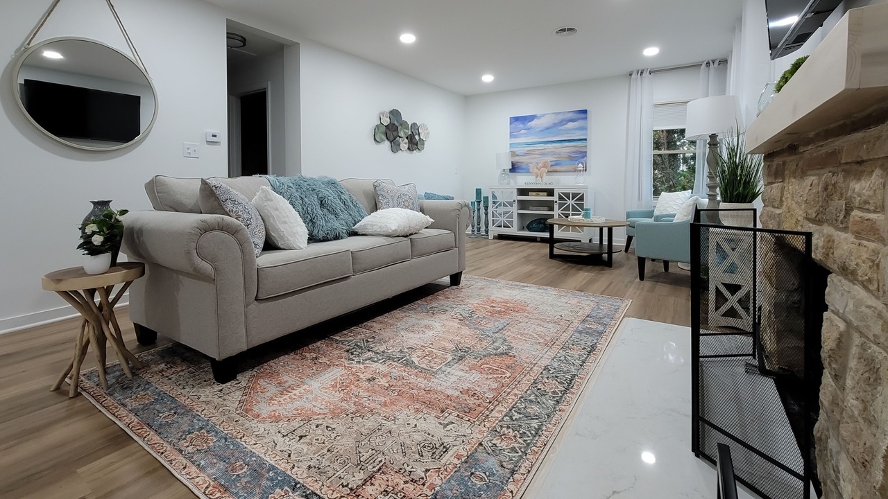 Photo of Livingroom in Barrington