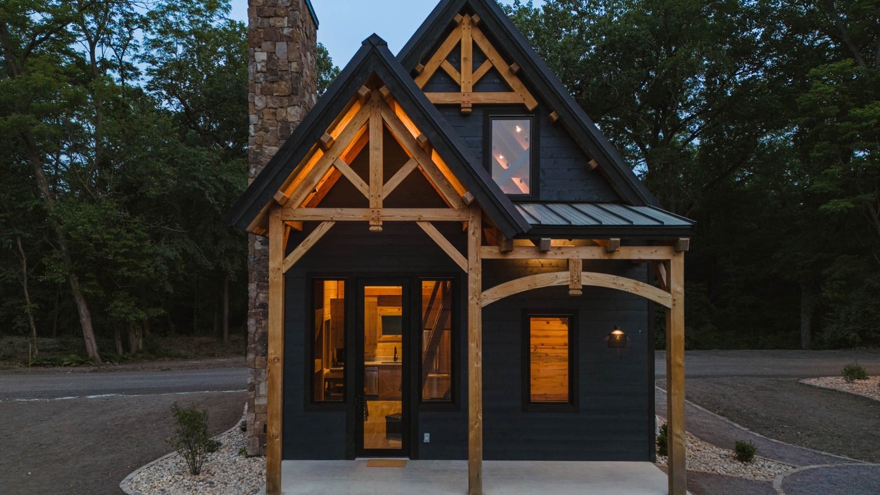 Photo of Outdoor in Laura