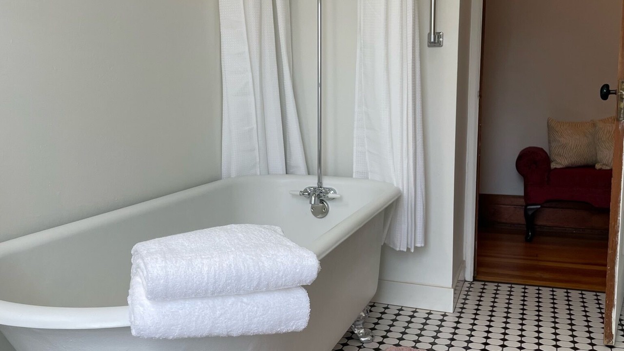 Photo of Bathroom in La Salle