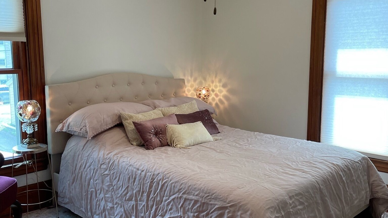 Photo of Bedroom in La Salle