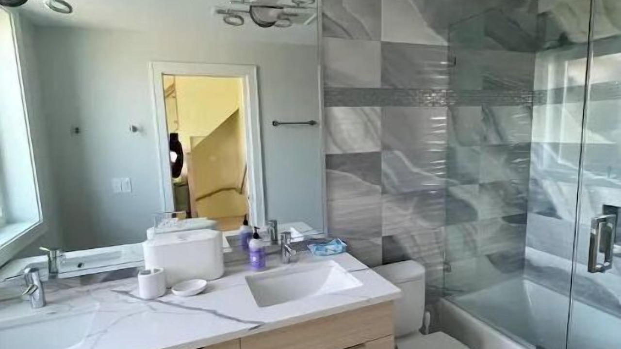Photo of Bathroom in Oakland
