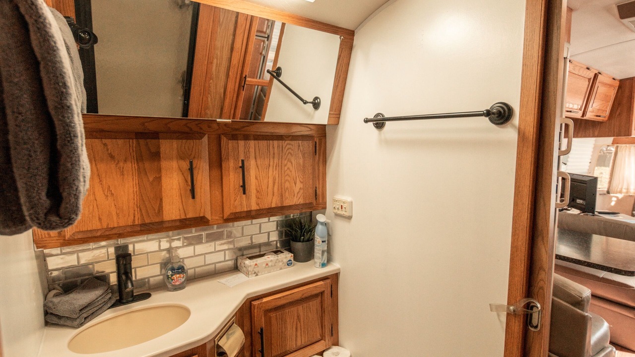 Photo of Bathroom in Goreville