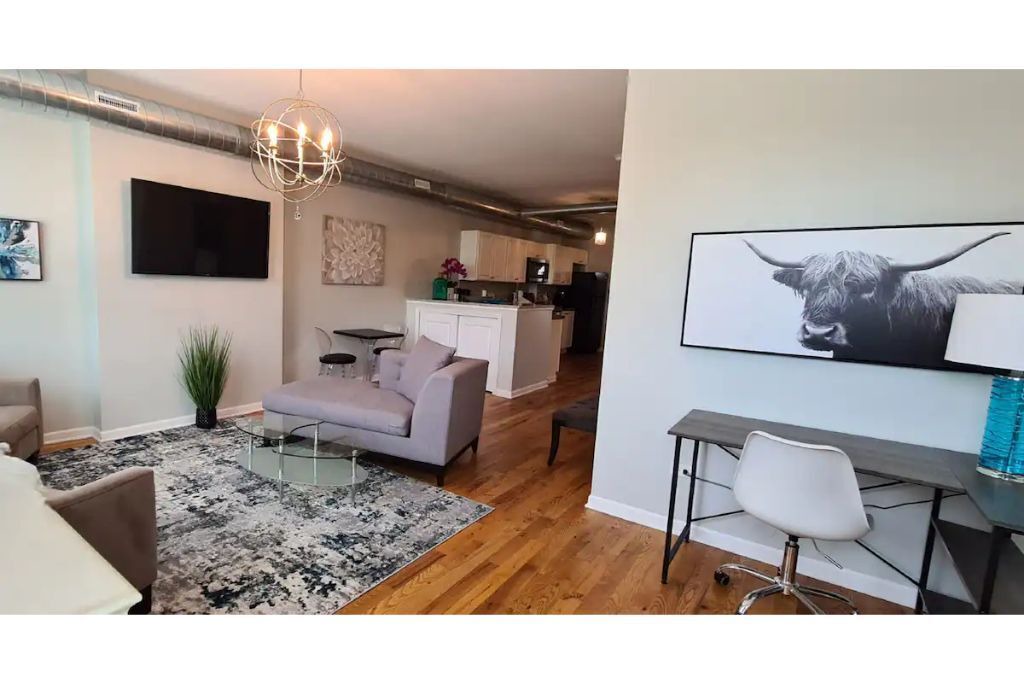 Photo of Livingroom in Tri-Taylor