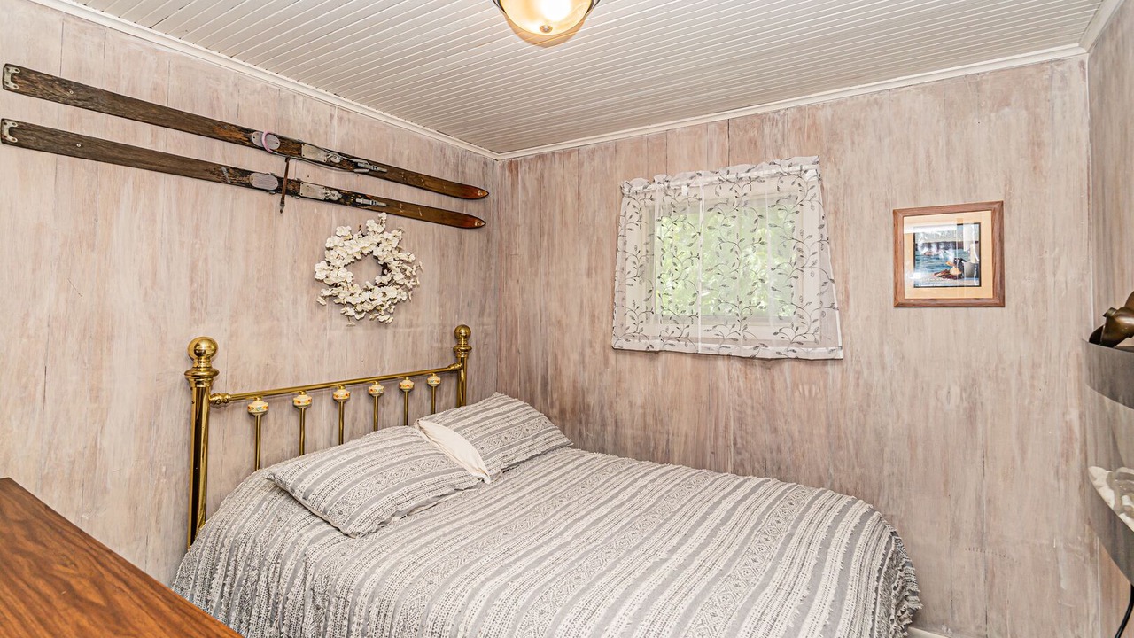 Photo of Bedroom in Fox Lake