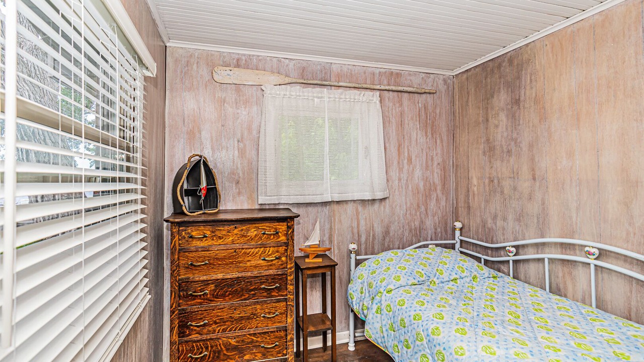 Photo of Bedroom in Fox Lake