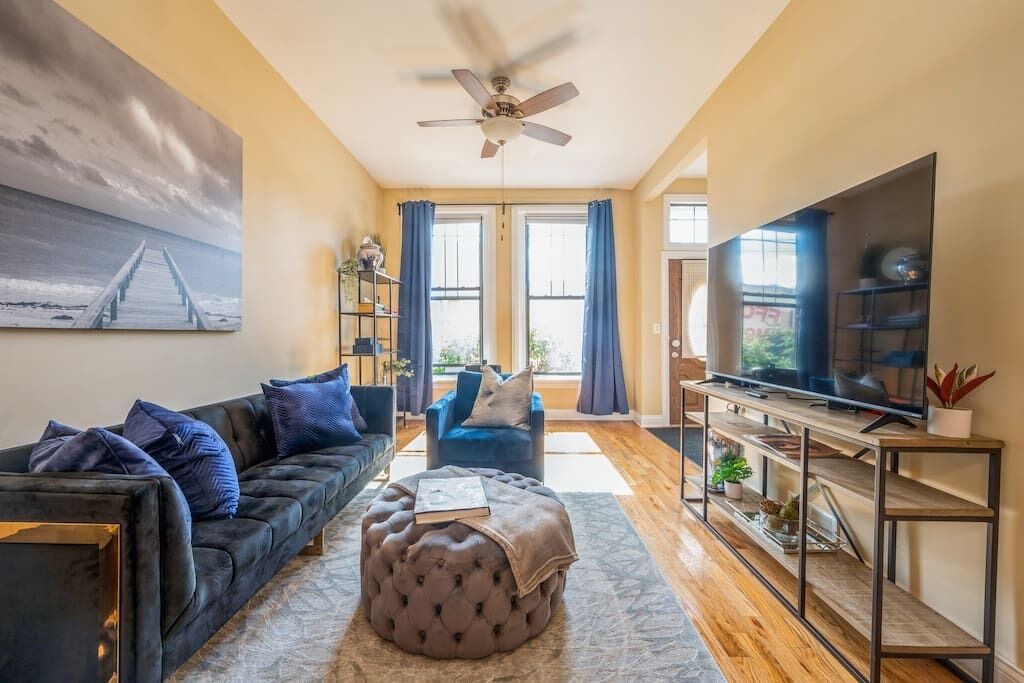 Photo of Livingroom in Lower West Side