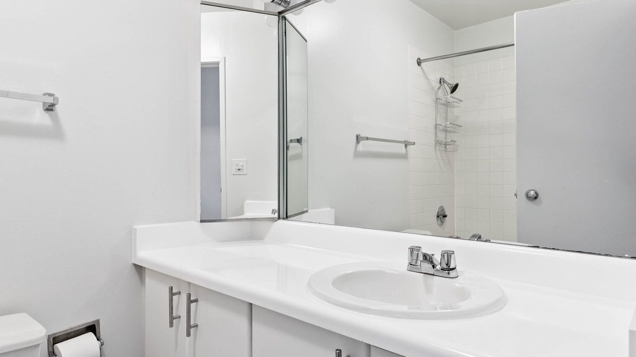 Photo of Bathroom in Streeterville