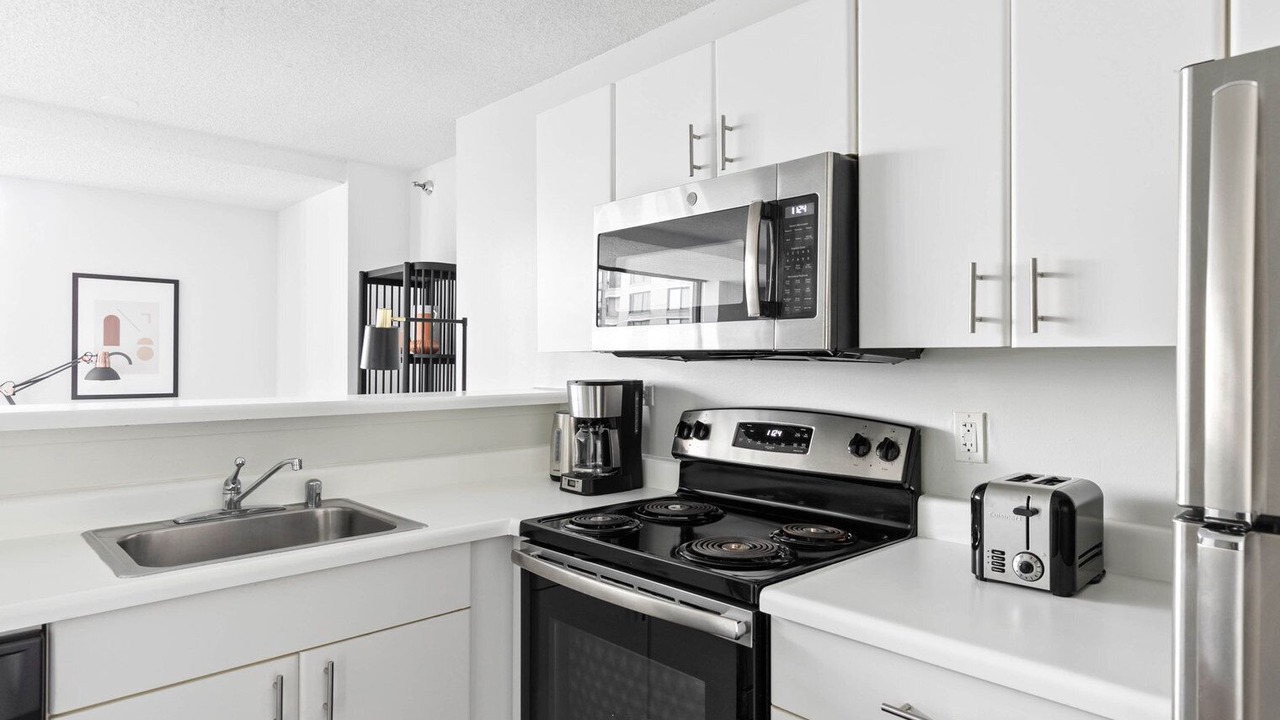 Photo of Kitchen in Streeterville