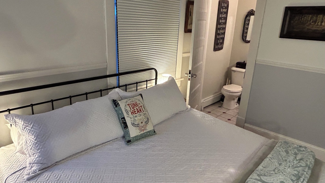 Photo of Bedroom in Hamilton
