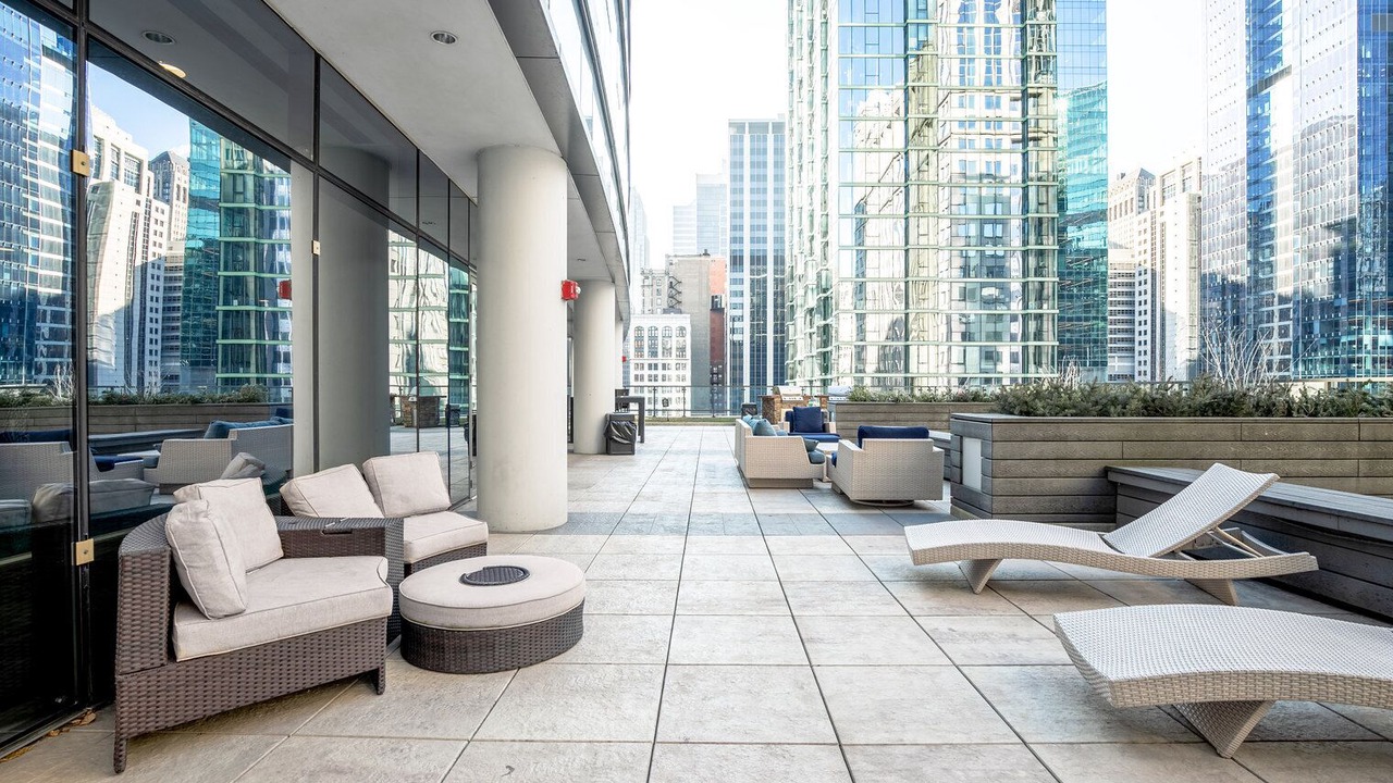 Photo of Patio Balcony in Downtown Chicago