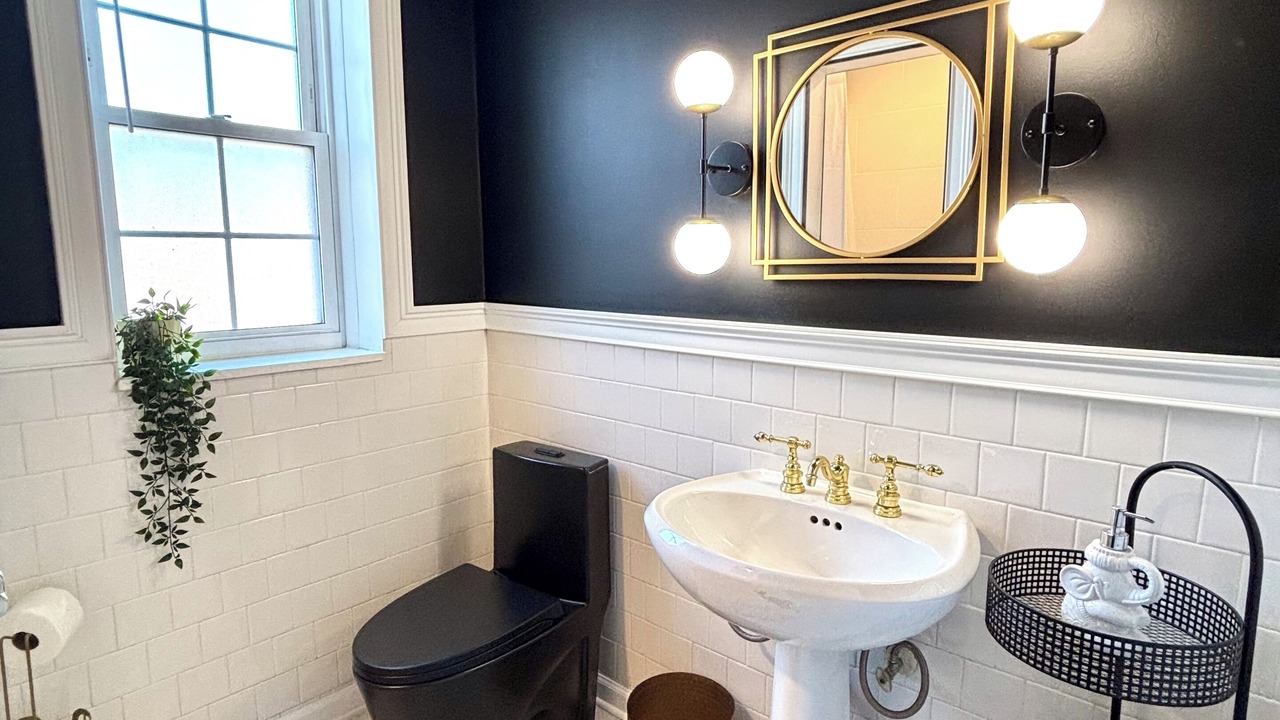 Photo of Bathroom in Evanston