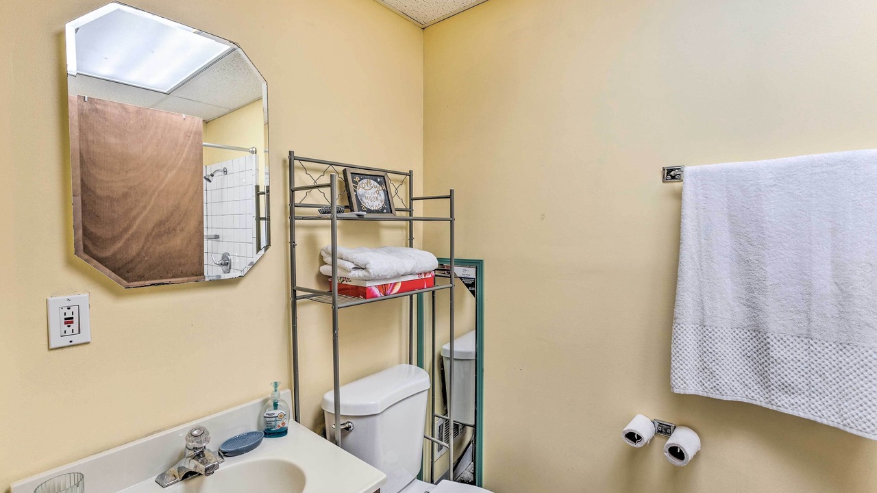 Photo of Bathroom in Rochelle