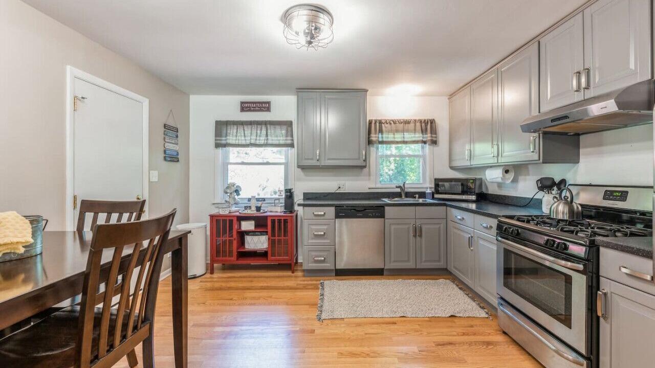 Photo of Kitchen in Grayslake