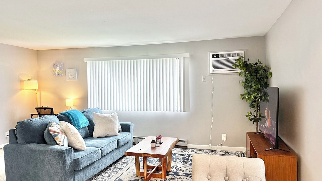 Photo of Livingroom in Aurora