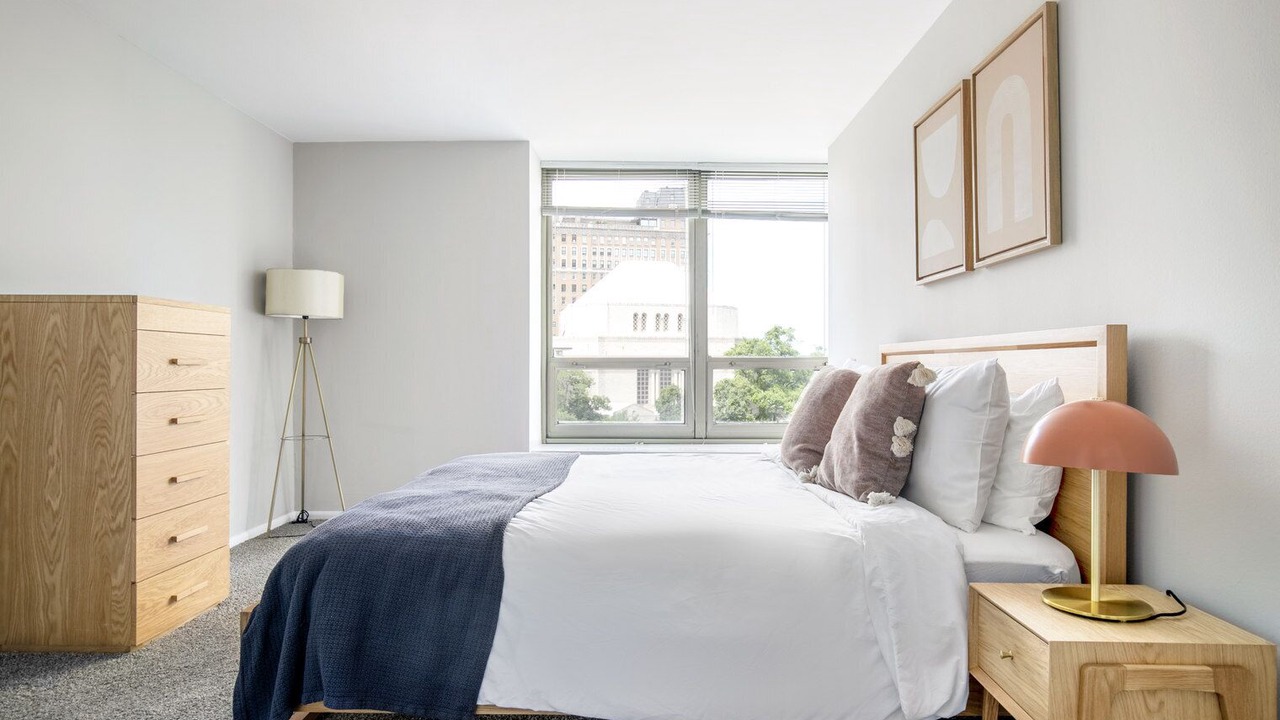 Photo of Bedroom in Lake View East