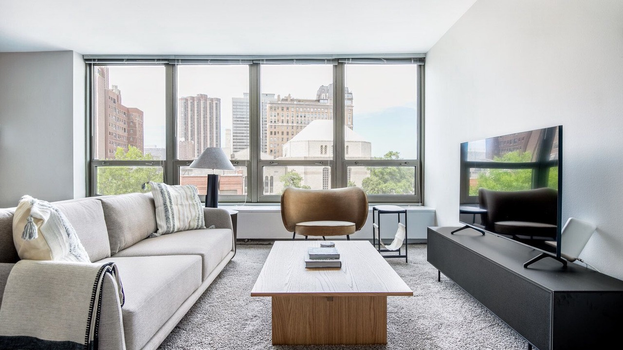 Photo of Livingroom in Lake View East