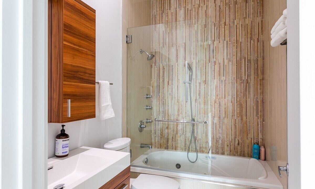 Photo of Bathroom in West Town