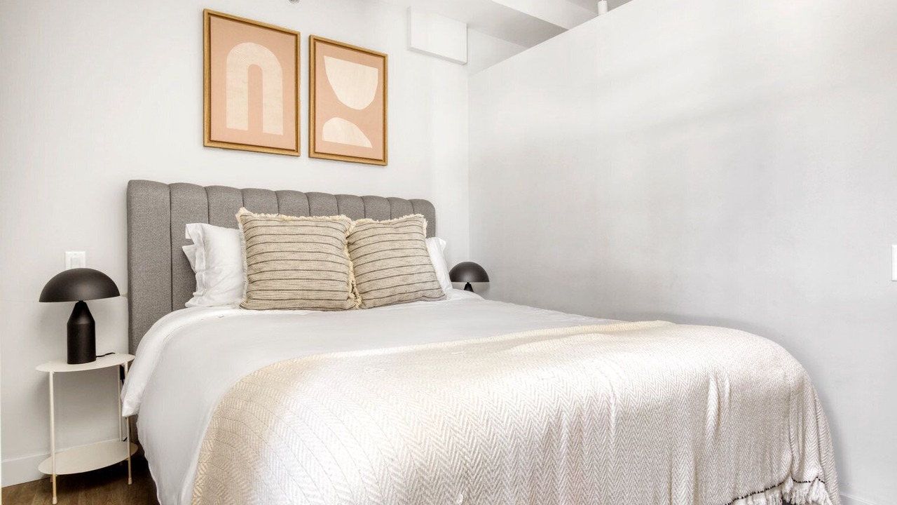 Photo of Bedroom in The Loop