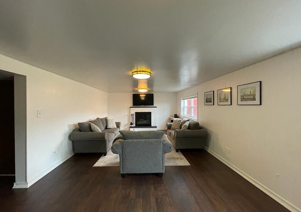 Photo of Livingroom in Darien