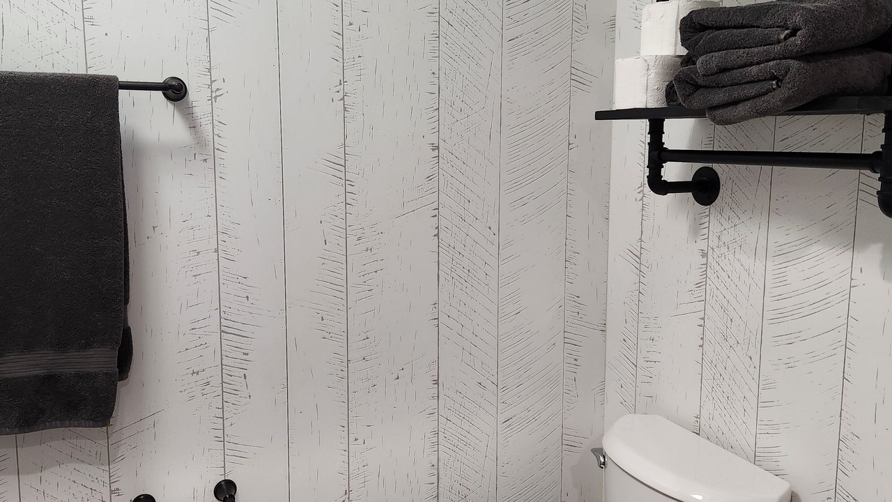 Photo of Bathroom in Sullivan