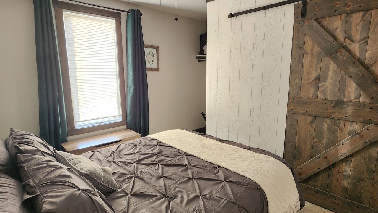 Photo of Bedroom in Sullivan